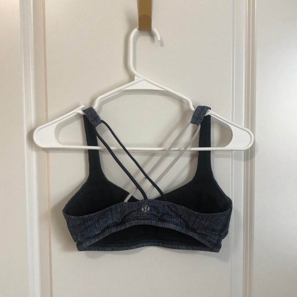 Lululemon Free to Be Sports Bra